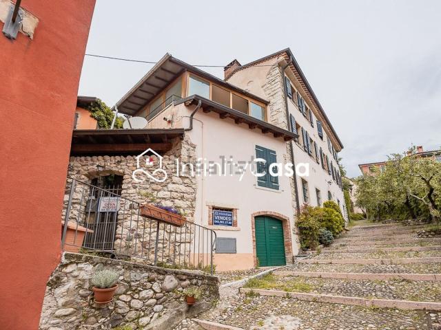 Rustico in vendita a Cavaion Veronese, Veneto