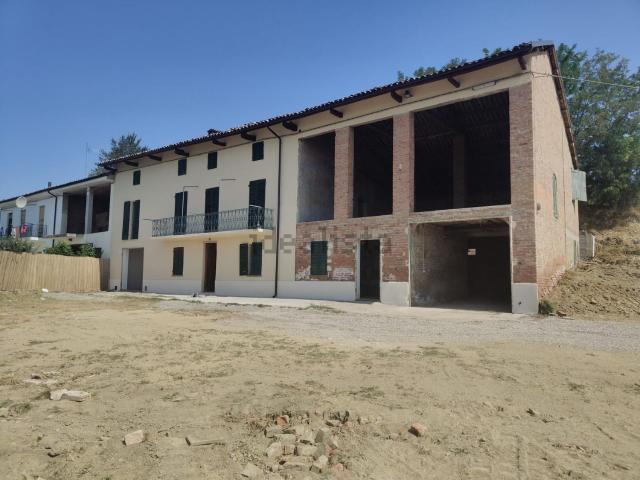 Rustico in vendita a Castelnuovo Calcea, Asti