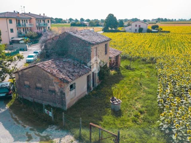 Rustico in vendita a Ravenna, Reggio Emilia