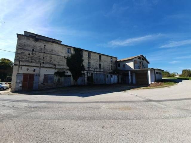 Rustico in vendita a Iesina II, Marche