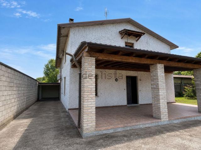 Rustico in vendita a Ostiano, Cremona