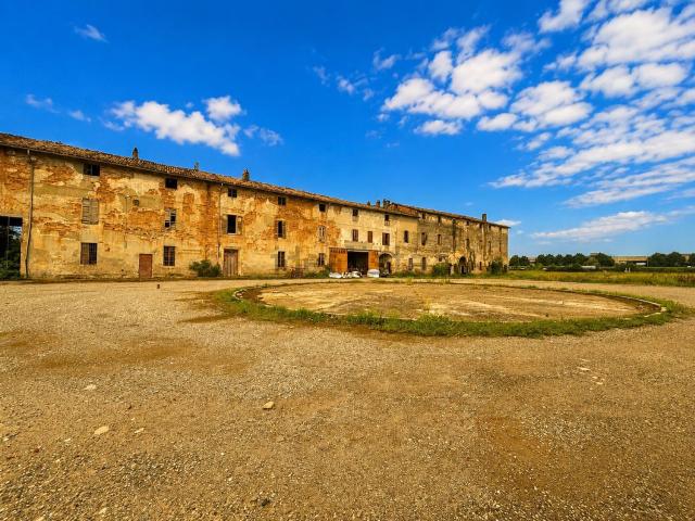Rustico in vendita a Barriera Milano, Piacenza