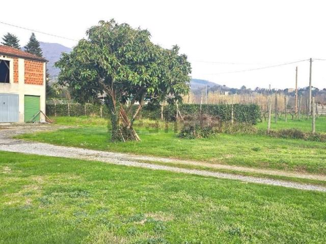 Rustico in vendita a Capannori, Toscana