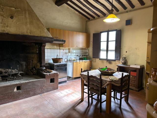 Rustico in vendita a La Scala, San Miniato