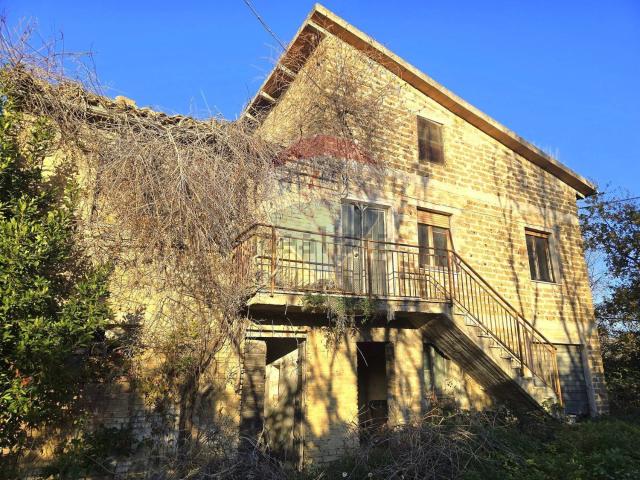 Rustico in vendita a Marche, Macerata