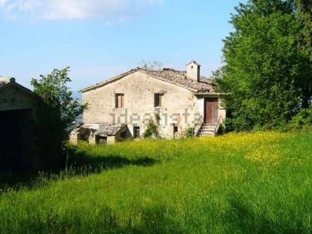 Rustico in vendita a Pozzo, Marche