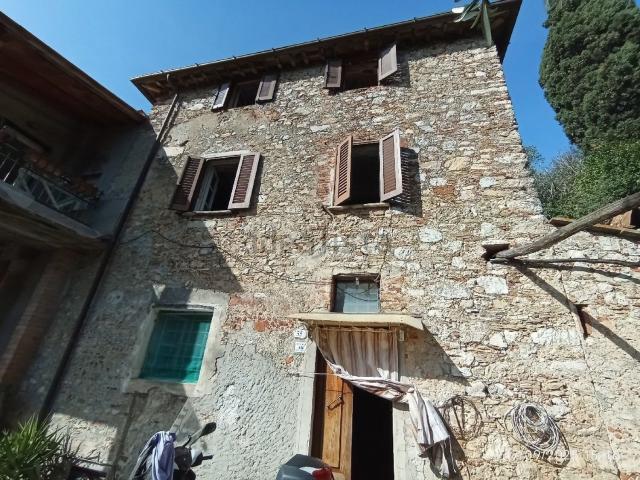 Rustico in vendita a Camaiore, Toscana