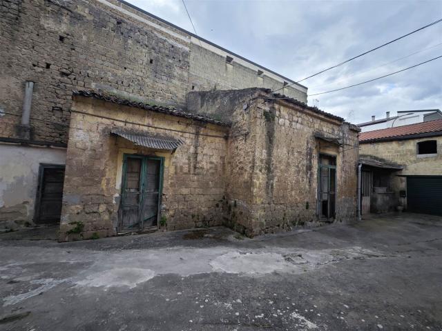 Rustico in vendita a Recale, Campania