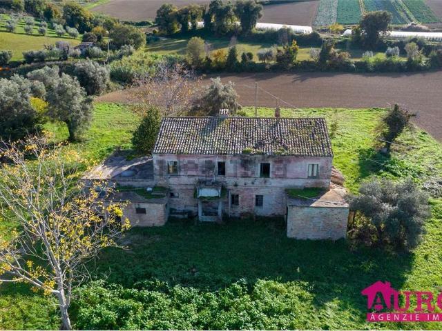 Rustico in vendita a Marche, Fermo