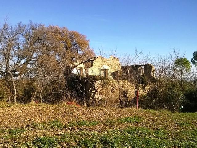 Rustico in vendita a Strada, Marche