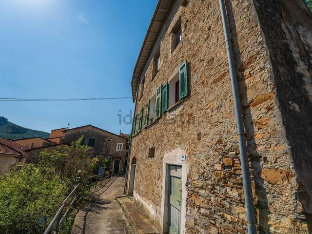 Rustico in vendita a Imperia, Liguria