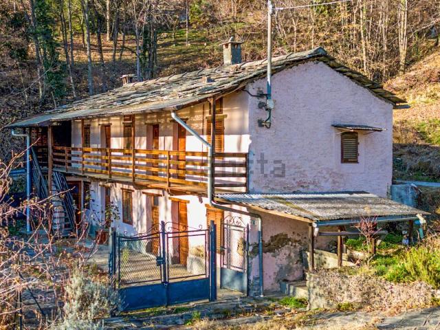 Rustico in vendita a Colletto, Piemonte