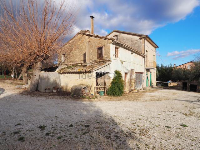 Rustico in vendita a Marche, Macerata