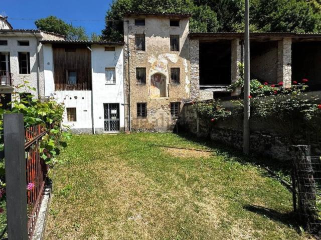 Rustico in vendita a Schio, Veneto