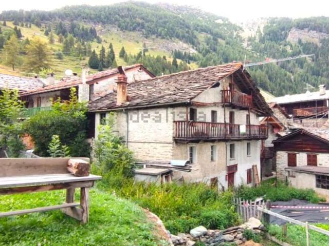 Rustico in vendita a Champorcher, Aosta