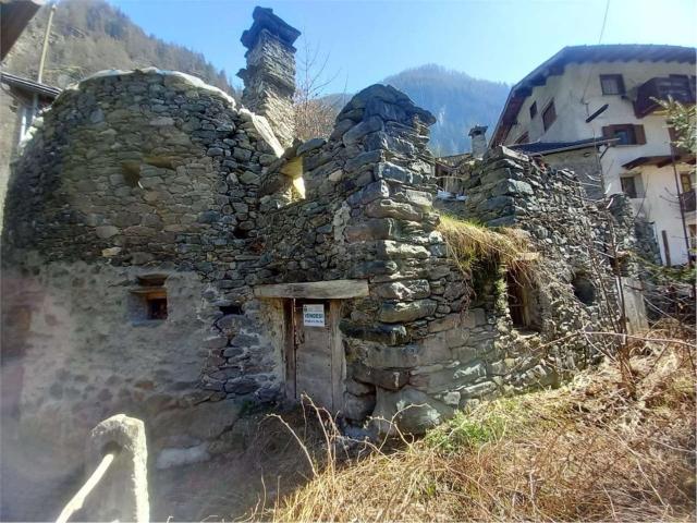 Rustico in vendita a Antey Saint André, Aosta