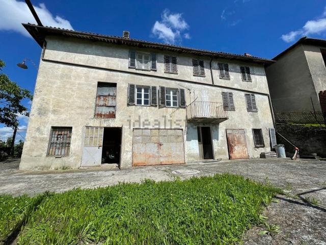 Rustico in vendita a Santo Stefano Belbo, Cuneo