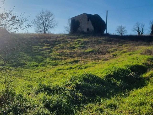 Rustico in vendita a Izzalini, Umbria