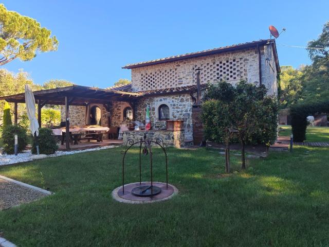 Rustico in vendita a Castellina In Chianti, Toscana