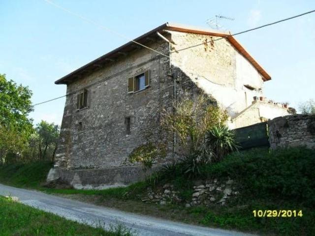 Rustico in vendita a Visciano, Narni