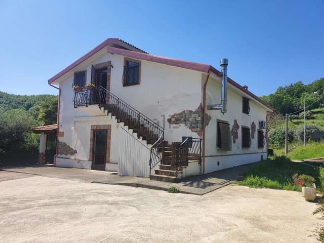 Rustico in vendita a Stella Cilento, Campania