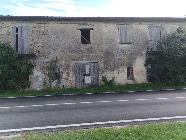 Rustico in vendita a Rocchetta A Volturno, Molise