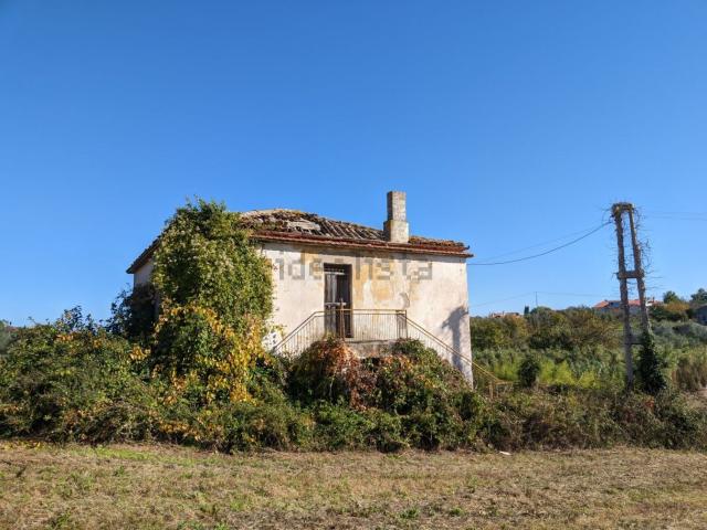Rustico in vendita a Santa Liberata, Ortona