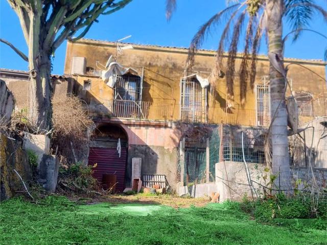 Rustico in vendita a Santa Maria la Scala, Acireale
