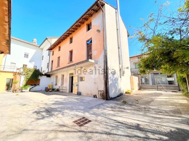 Rustico in vendita a Basiliano, Friuli-Venezia Giulia