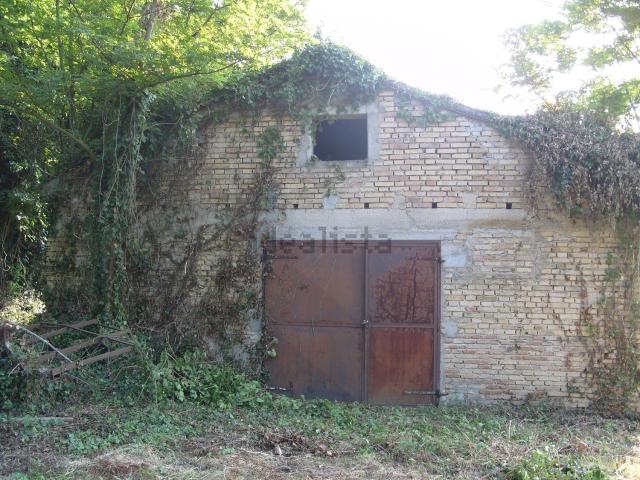 Rustico in vendita a Trecastelli, Marche