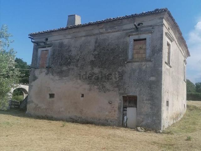 Rustico in vendita a Rapino, Abruzzo