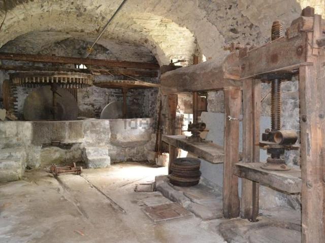 Rustico in vendita a Ceriana, Provincia di Imperia