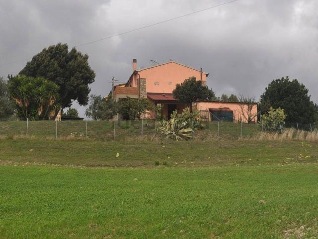 Rustico in vendita a Santa Luce, Toscana