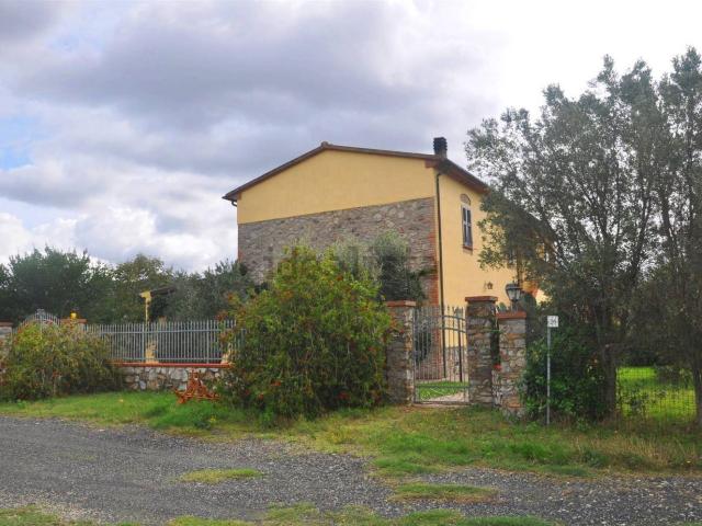 Rustico in vendita a Santa Luce, Toscana