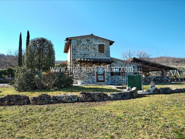 Rustico in vendita a Castiglione D'orcia, Toscana