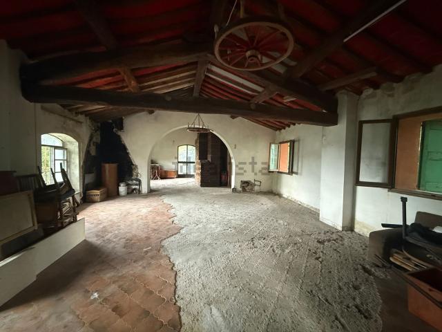 Rustico in vendita a Barberino Di Mugello, Toscana