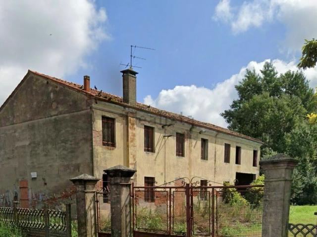 Rustico in vendita a Casale Di Scodosia, Veneto