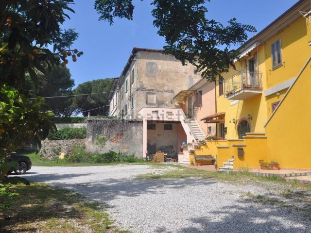 Rustico in vendita a Santa Luce, Toscana