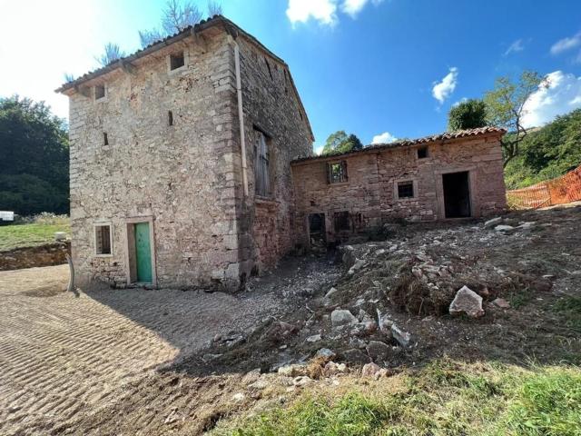 Rustico in vendita a Bassano Del Grappa, Veneto