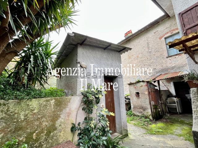 Rustico in vendita a Tonfano, Toscana
