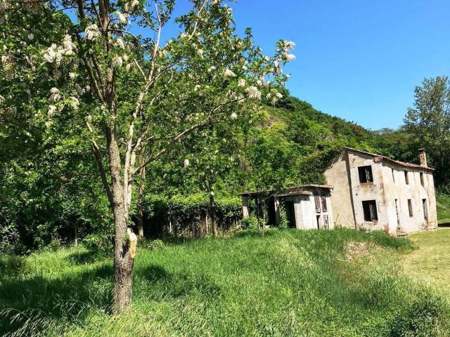 Rustico in vendita a Barbarano Mossano, Barbarano Vicentino