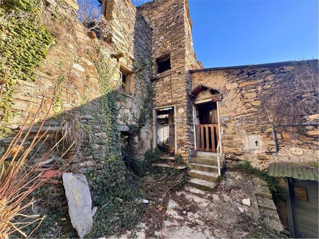 Rustico in vendita a Rezzo, Liguria