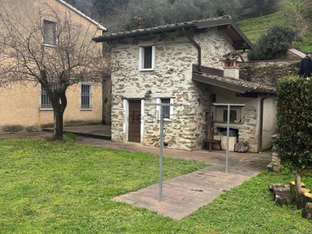 Rustico in vendita a Tonfano, Toscana