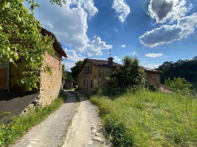 Rustico in vendita a Zugognago, Castelnovo ne' Monti