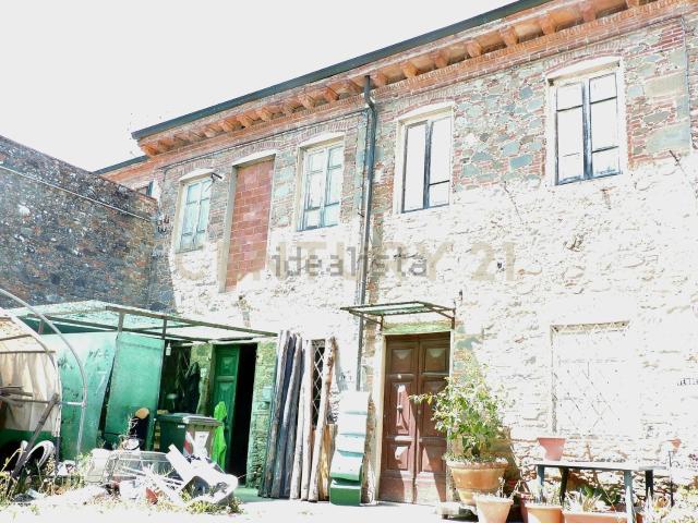Rustico in vendita a Camigliano Santa Gemma, Capannori