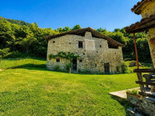 Rustico in vendita a Comunità montana della Valle Sabbia, Pertica Bassa