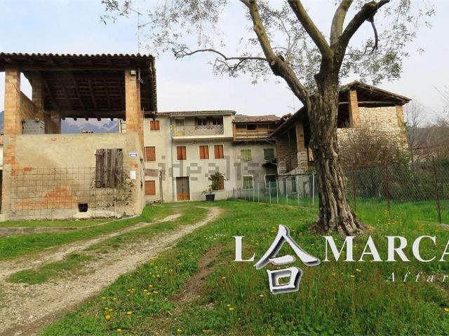 Rustico in vendita a Cavaso del Tomba, Caniezza