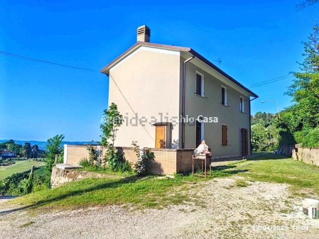 Rustico in vendita a San Donato, Marche
