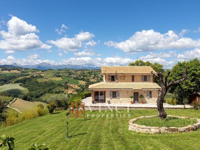Rustico in vendita a Marche, Fermo