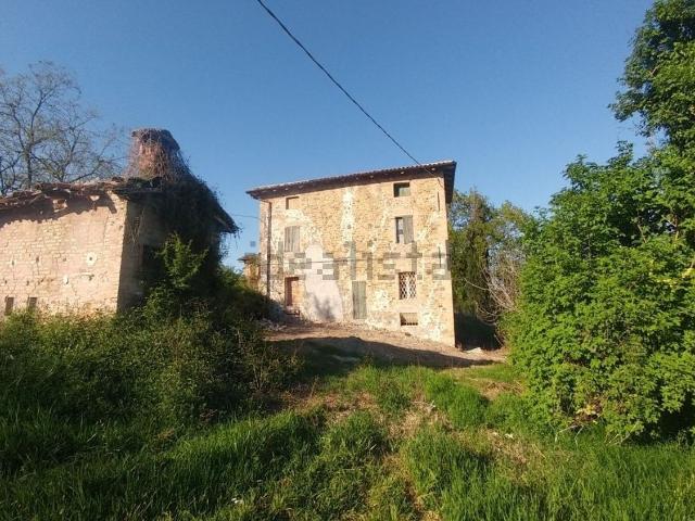 Rustico in vendita a Unione dei comuni Valli del Reno, Lavino e Samoggia, Monte San Pietro